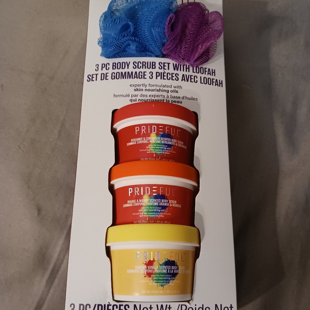 NWT! PRIDEFUL Body Care Set (Scrubs & Loofah's)